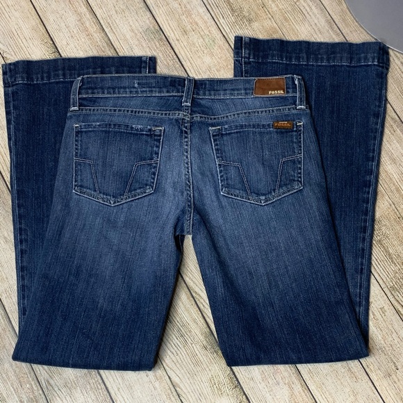Fossil | Low Rise Flare Jeans | Size 29 - Picture 4 of 5
